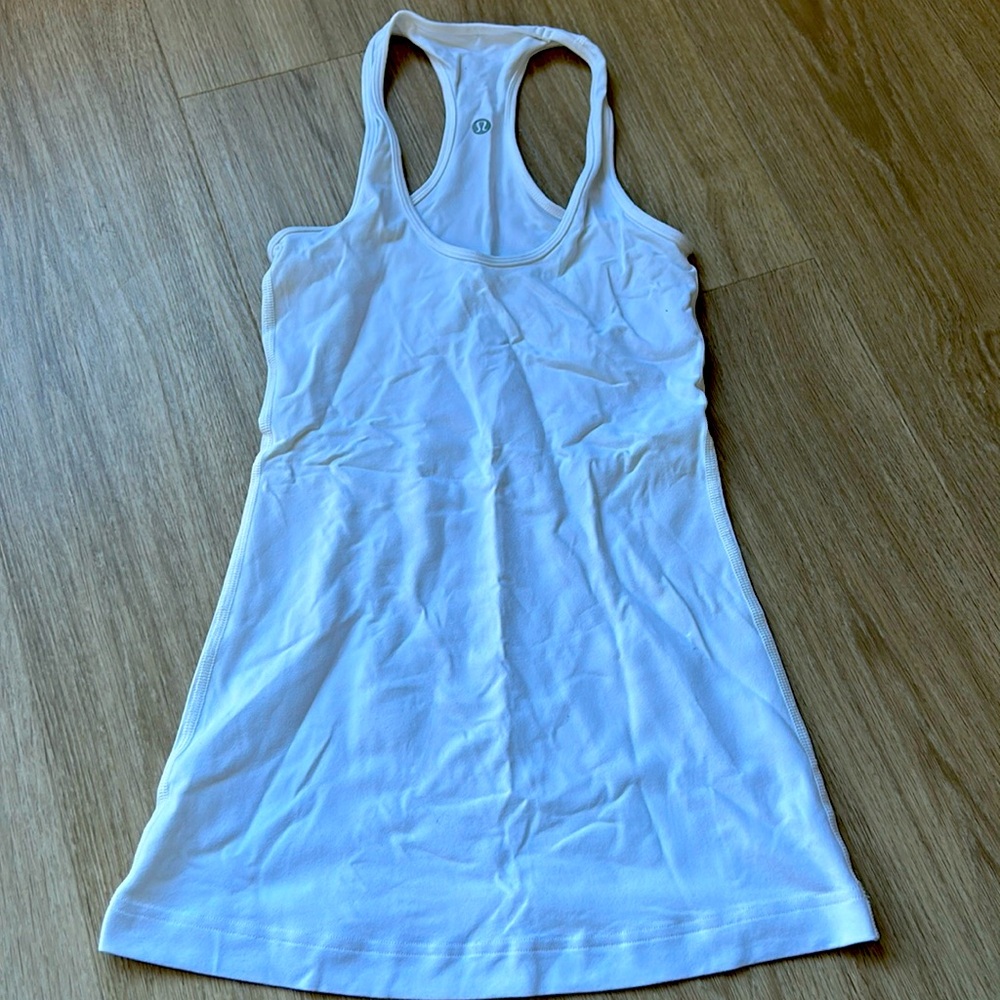Lululemon tank top size 2